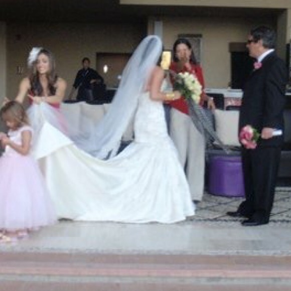 Christine’s Wedding dress on Bling Empire - Picture 5 of 13